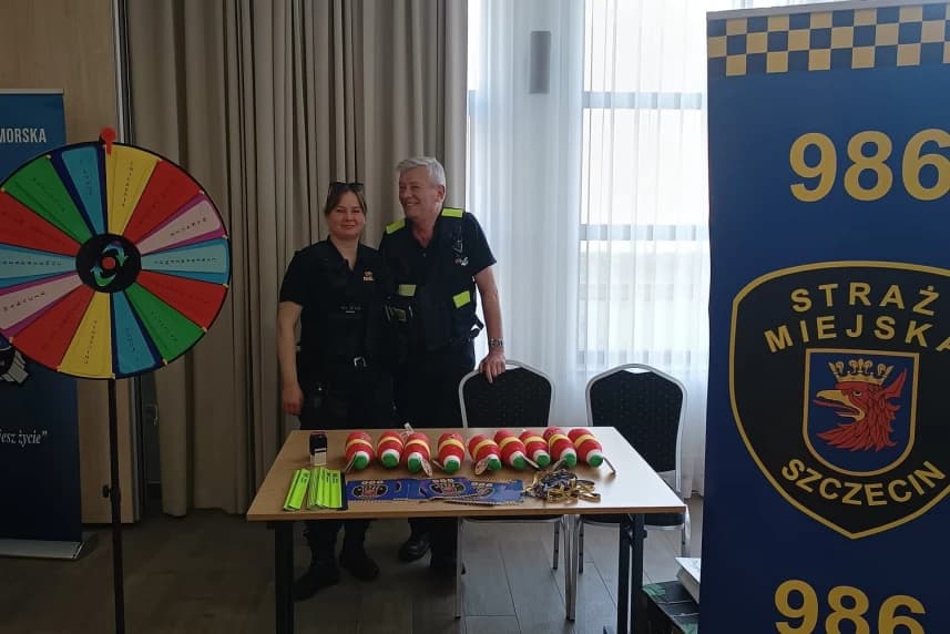 Wilcza Krew – w Hołdzie Żołnierzom Wyklętym Stoisko szczecińskiej Straży Miejskiej podczas Pikniku Patriotyczno-Zdrowotnego „Wilcza Krew – w Hołdzie Żołnierzom Wyklętym”